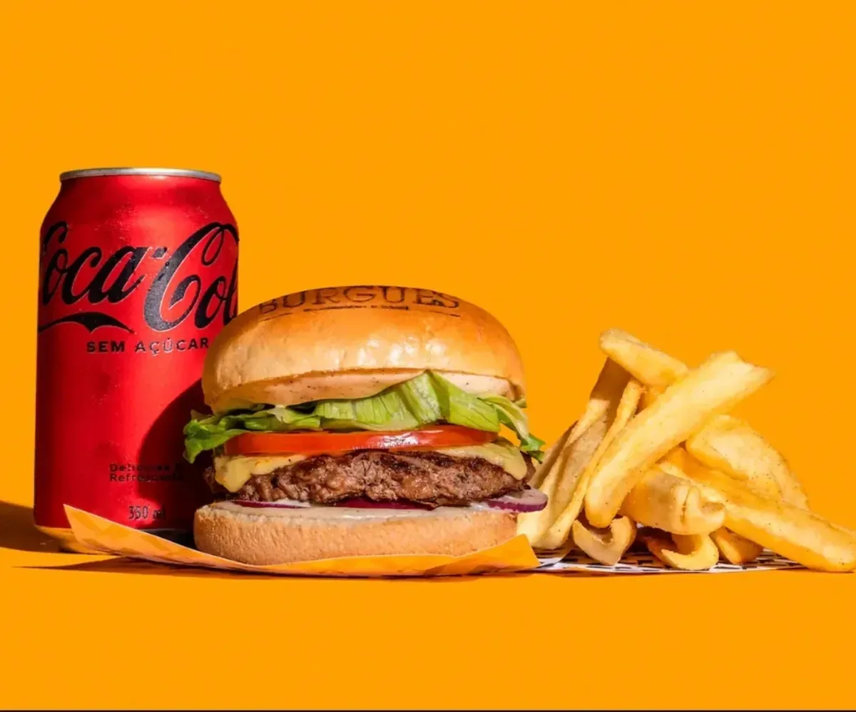 Combo de hambúrguer artesanal da TR Burguer